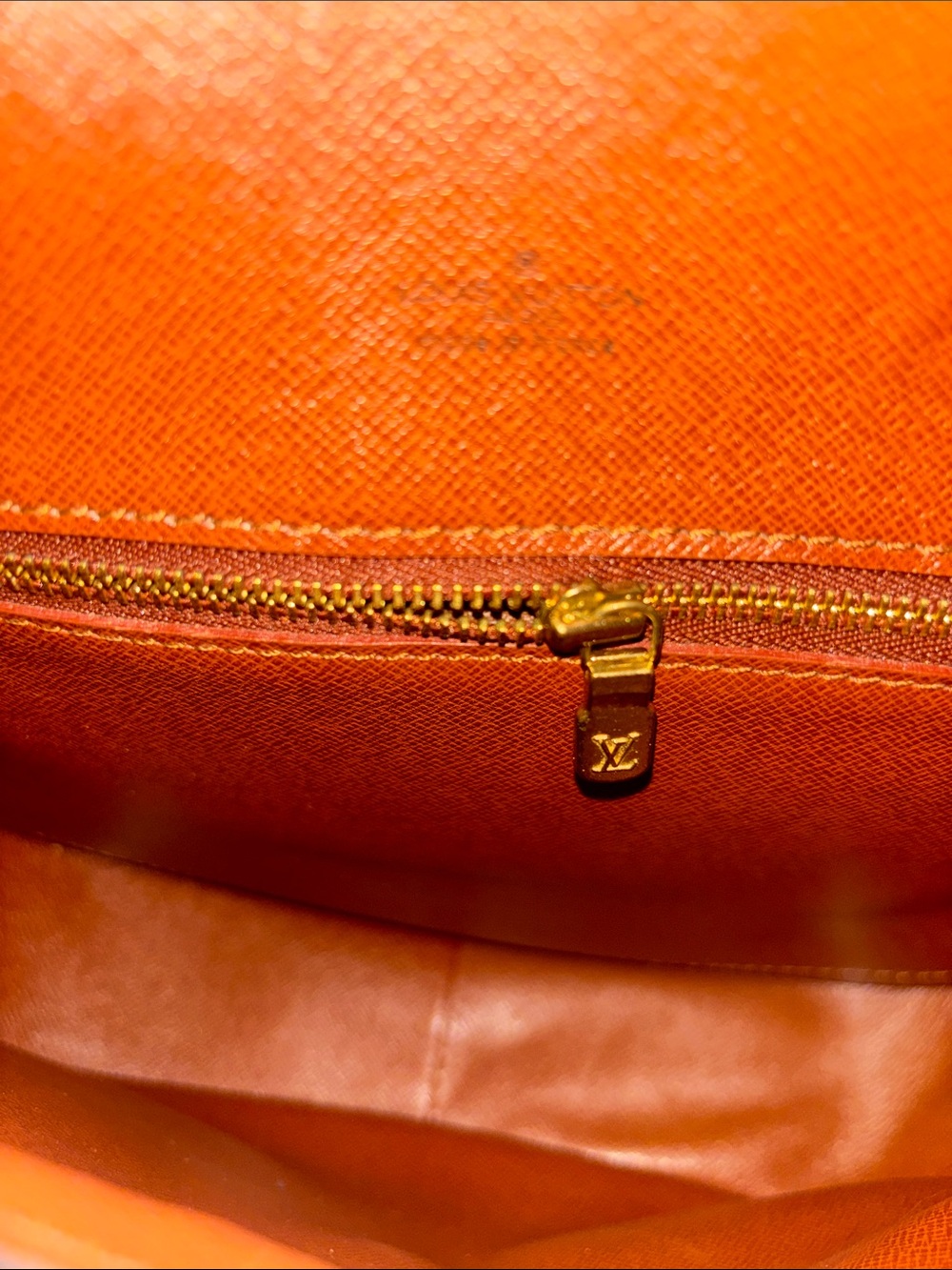 Louis Vuitton Large Monogram St Cloud Crossbody w/ Adjustable Strap & LV Wallet - Picture 8 of 17